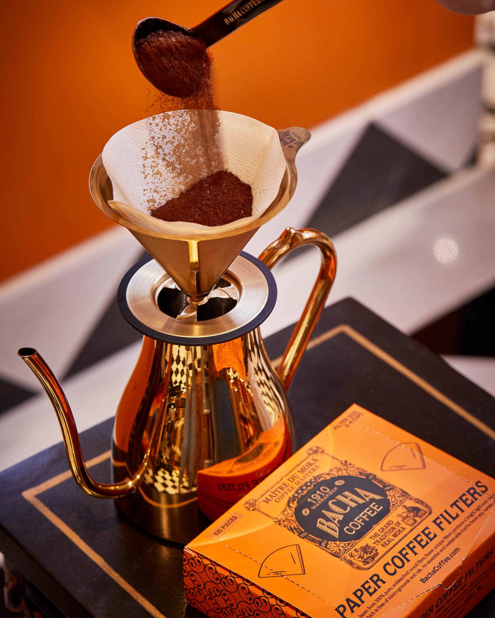 bacha-coffee-stories-18-metal-filter-key-image bacha-coffee-stories-18-metal-filter-key-image