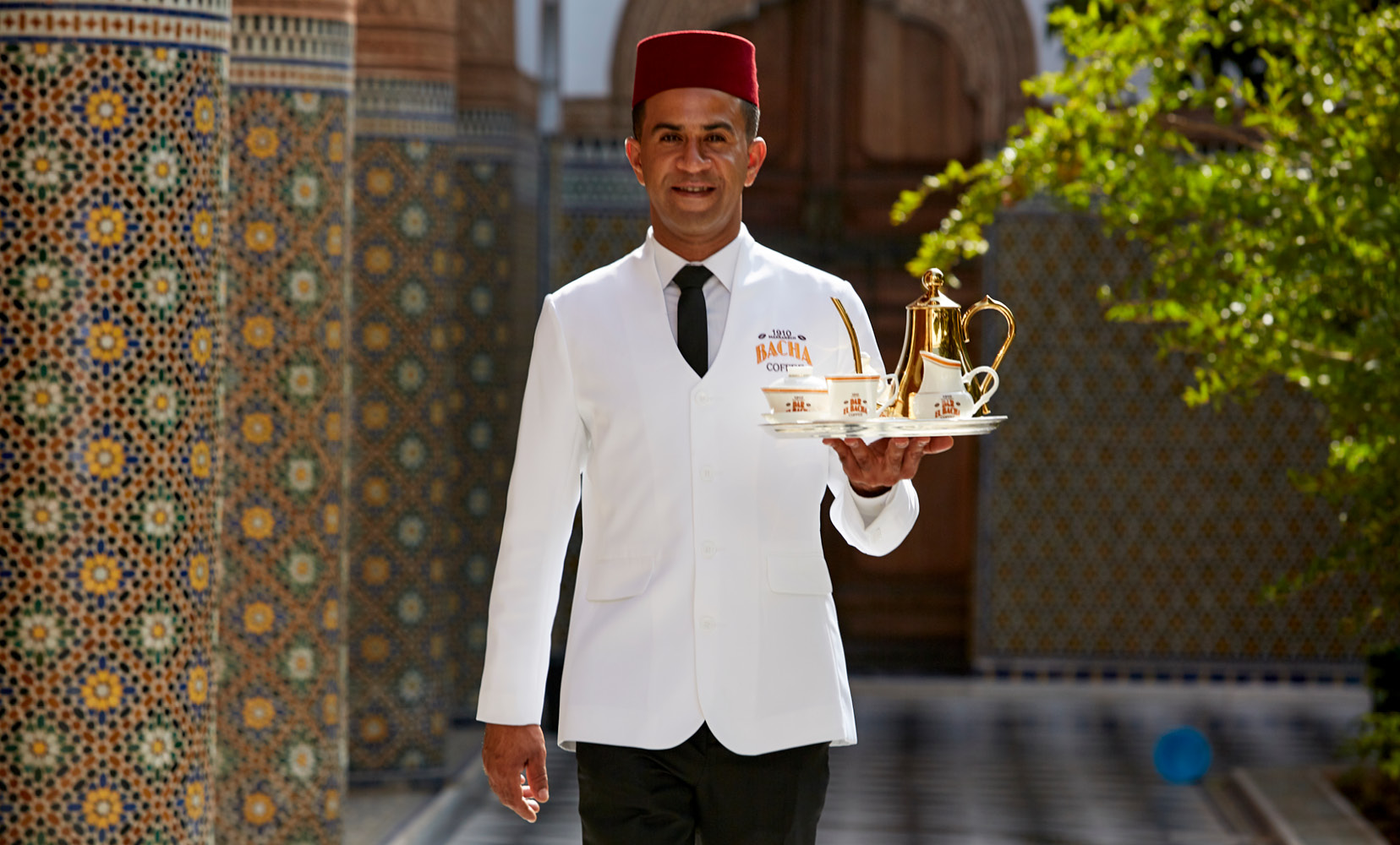 bacha-coffee-stories-22-waiter