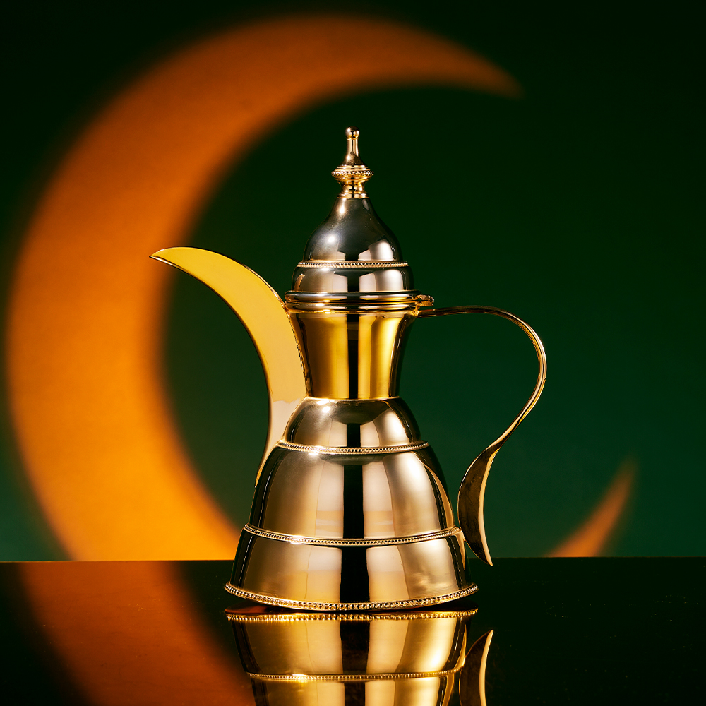 bacha-coffee-sultan-coffee-pot-in-gold-plate-ramadan-2026-1000x1000