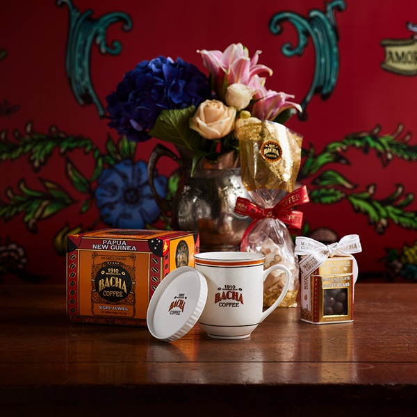 Bacha Coffee - Festive 2026 - 1000x1000-Gift Sets - Happy Gift Set
